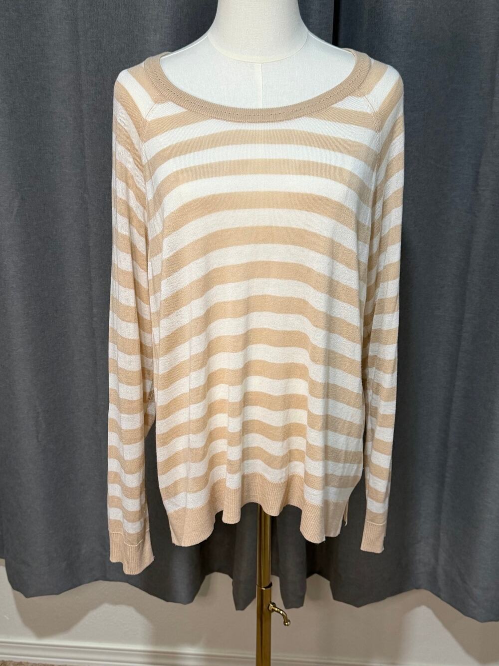 Torrid Size 1 1X Tan Ivory Striped Sweater